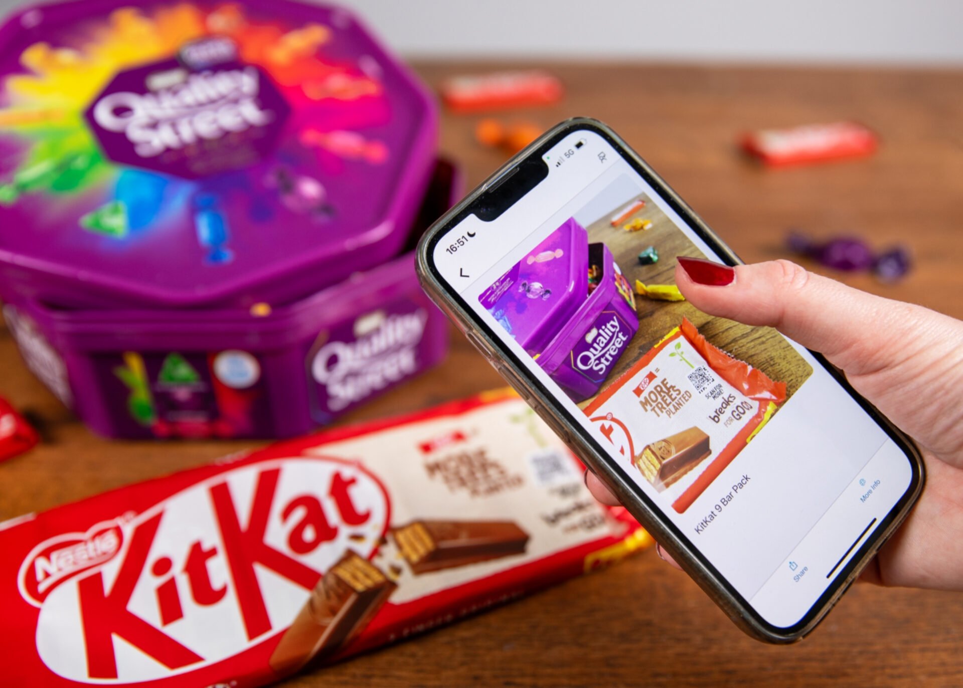 Nestlé, görme engelli müşteriler için QR kod teknolojisini test ediyor