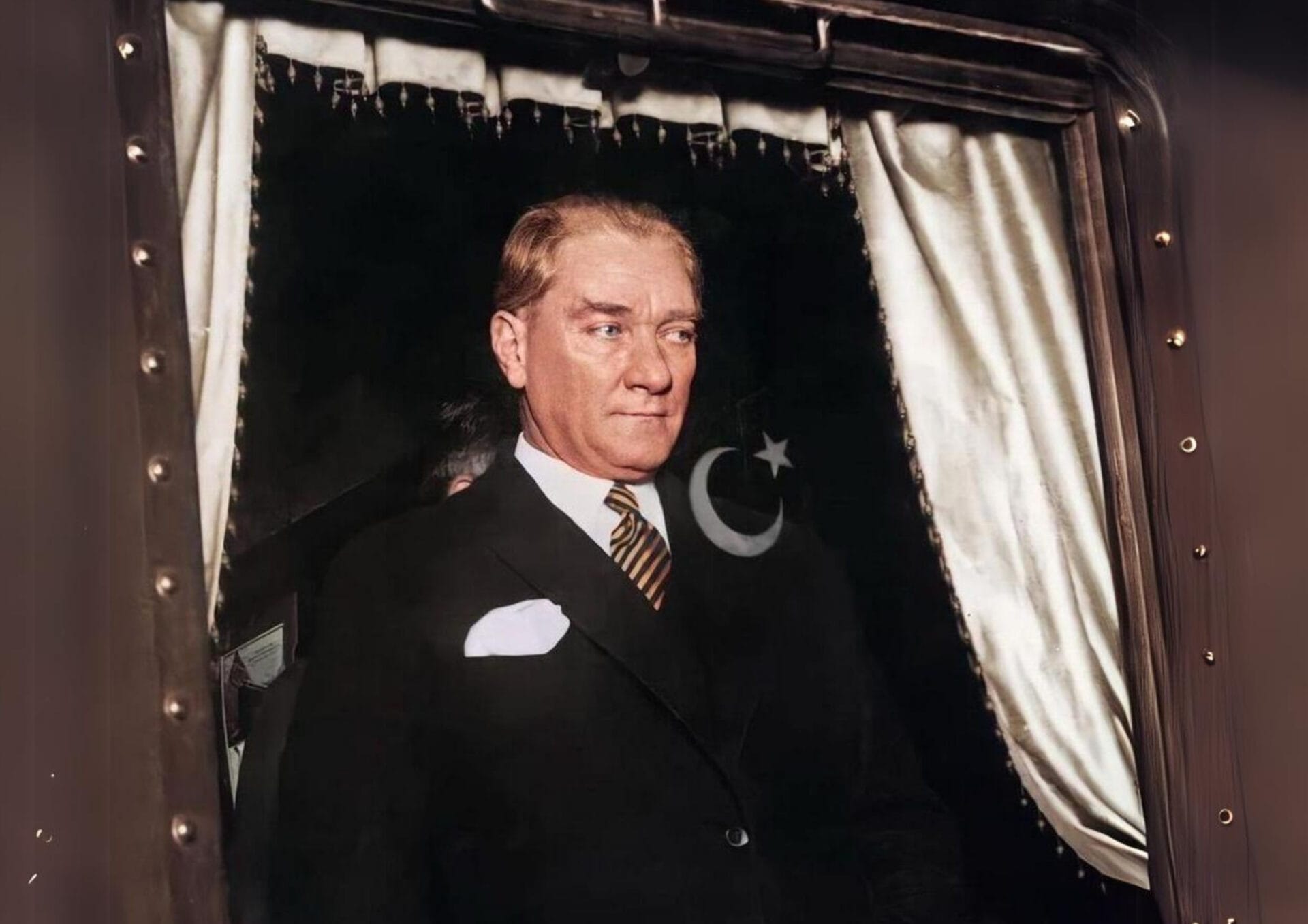 29 Ekim Cumhuriyet Bayramı coşkusunu yaşatan kampanyalar