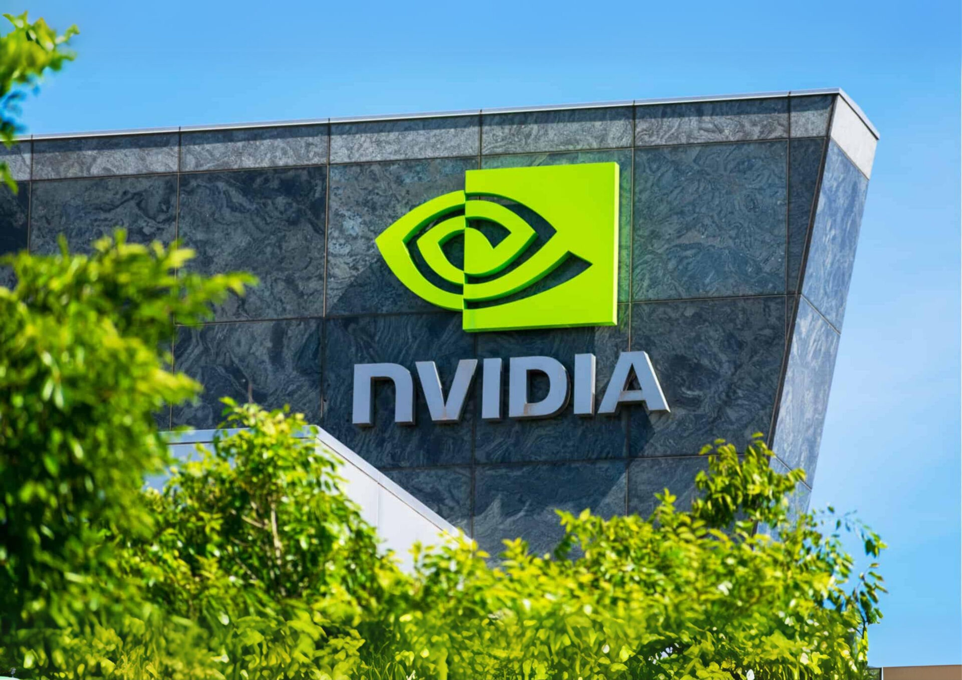Nvidia, Apple’ı geride bırakarak dünyanın en değerli şirketi oldu
