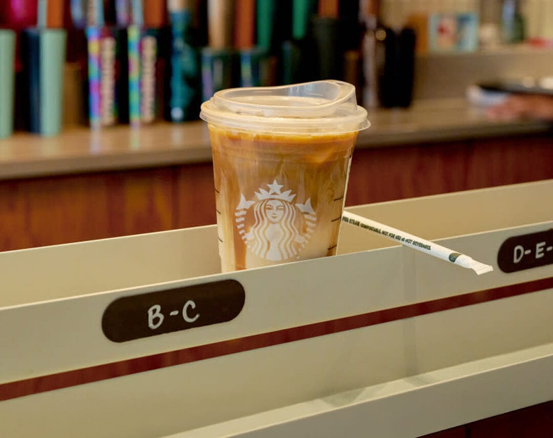 Starbucks, mobil-only mağaza modelini sonlandırıyor: deneyim odaklı yeni strateji